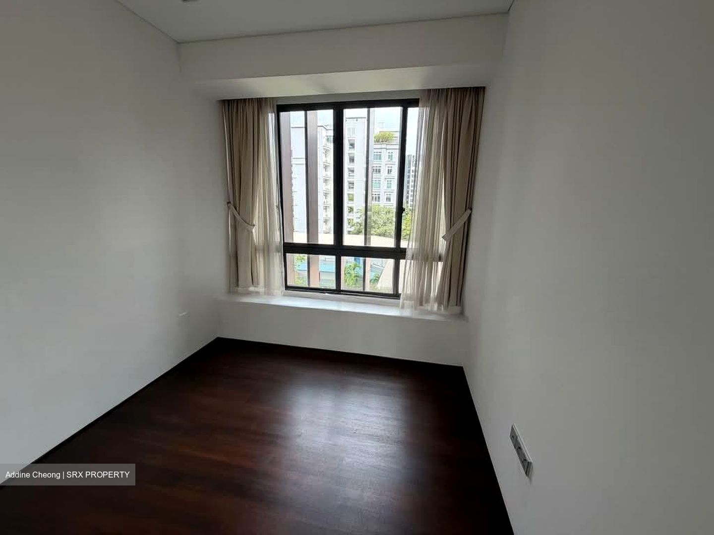 Sui Generis (D10), Condominium #566663311
